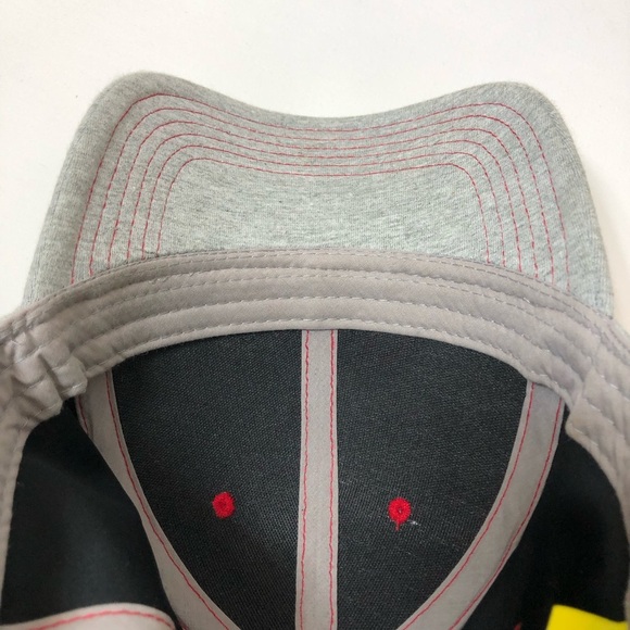 Disney Men's Cotton Mickey Mouse Dad Fan Adjustable Gray Red Black Baseball Cap - Picture 6 of 13